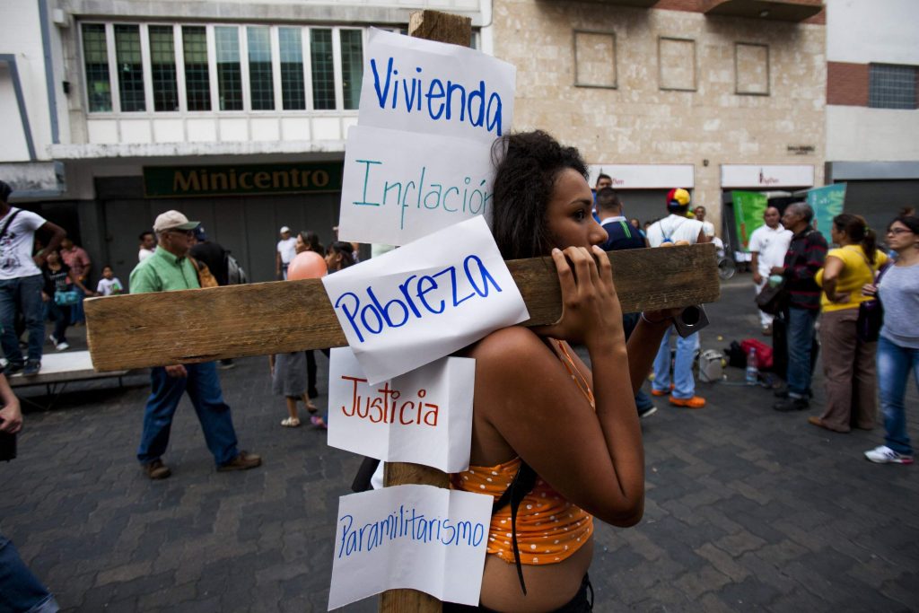 Venezuela: profesores universitarios resisten con los peores sueldos de la región
